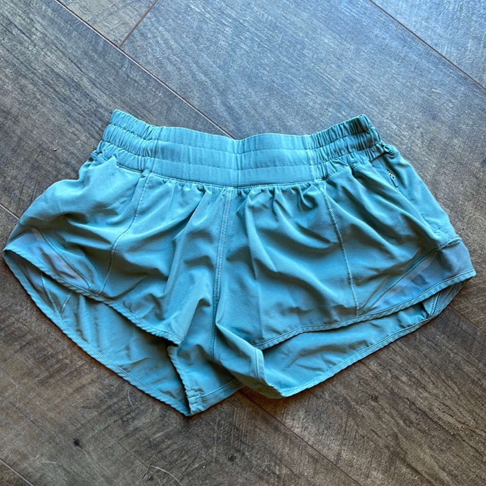 lululemon Hotty Hot Short 2.5in